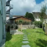 Wohnen Direkt Am Uferpark Mit Grossem Balkon Und Seeblick 아파트 *