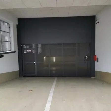 Wohnen Direkt Am Uferpark Mit Grossem Balkon Und Seeblick Friedrichshafen